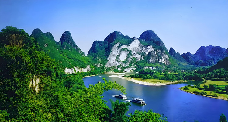北京桂林纯玩旅游5日游 桂林 三星船游漓江象鼻山/冠岩景区/兴坪古镇/多人竹筏漂流/天空之境/鱼鹰表演七星景区