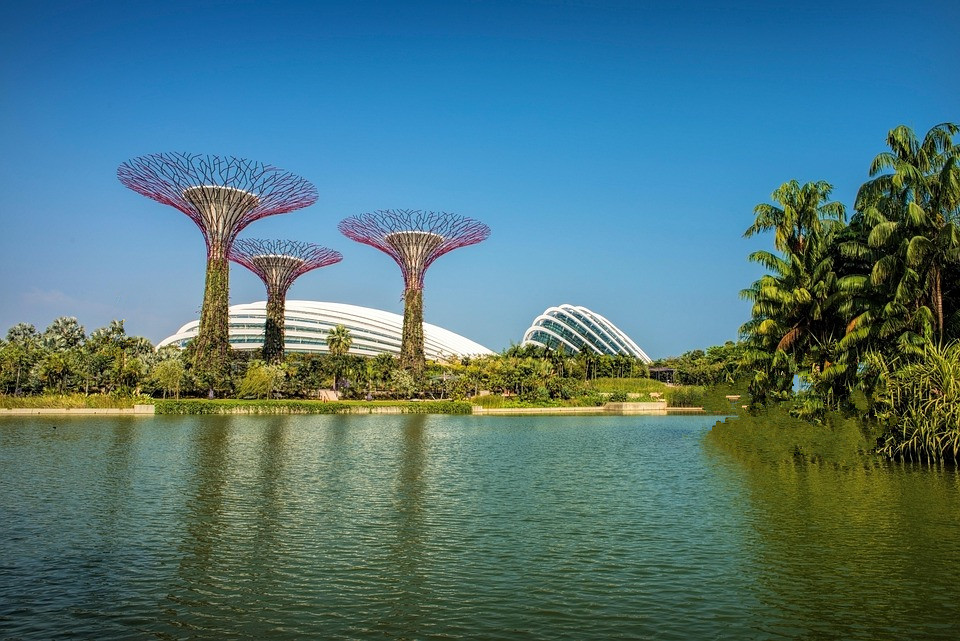 北京新马7日游,万豪版,鱼尾狮公园,滨海湾公园,国家皇宫,双峰塔