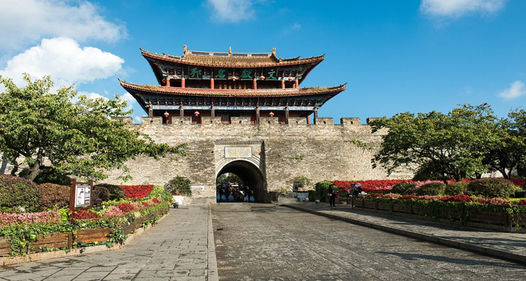 北京云南昆大丽版8日游报价,大理古城,丽江古城,版纳野象谷,玉龙雪山