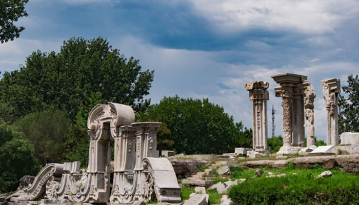 北京精华旅游5日游,升旗+天安门+故宫+恭王府+颐和园+八达岭+天坛公园