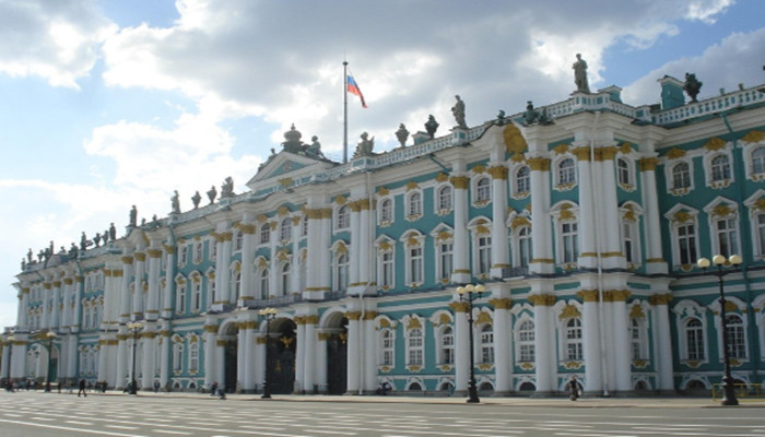 北京俄罗斯旅游12日游 贝加尔湖+圣彼得堡+莫斯科 新西伯利亚-圣尼古拉圣钟、耶稣升天大教堂、列宁广场、贝加尔湖博物馆、贝加尔湖畔漫步、利斯特维扬卡小镇