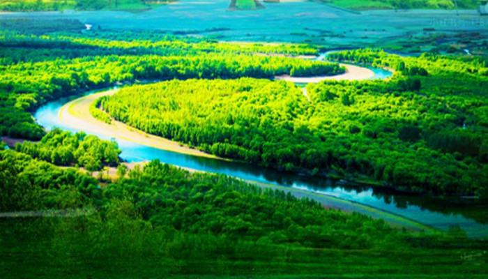 北京海漠游记12日游 哈尔滨太阳岛 大庆油田 齐齐哈尔扎龙 呼伦贝尔 满洲里 黑山头 额尔古纳 漠河 北极村 十八站 黑河 G331 公路 五大连池 伊春 